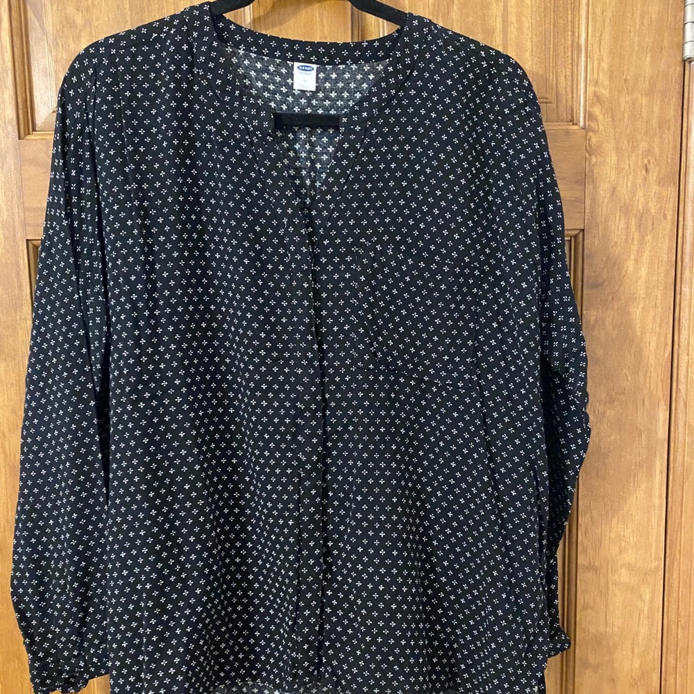Old Navy flowy long sleeve top